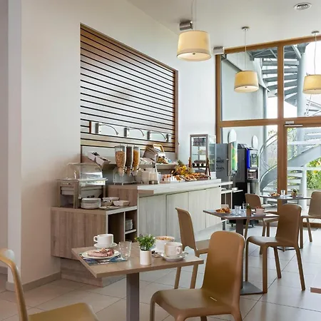 Hotel Cozy Retreat Near Geneva For 2 Guests